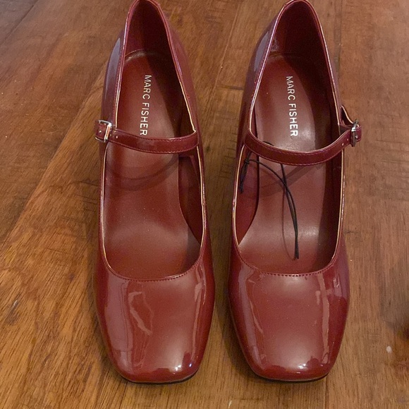 Marc Fisher Patent Merlot/Burgundy Charin Mary Jane Pumps 9 NEW - Picture 6 of 10